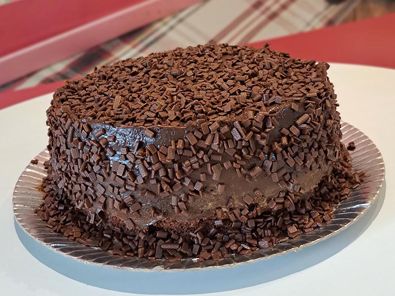 Bolo de Chocolate com Brigadeiro